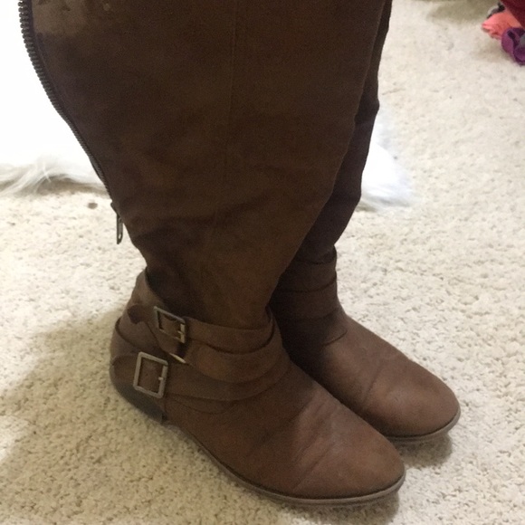 Brown Riding Boots - Picture 1 of 3